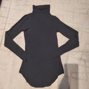 Kit and ace cozy turtle neck shirt